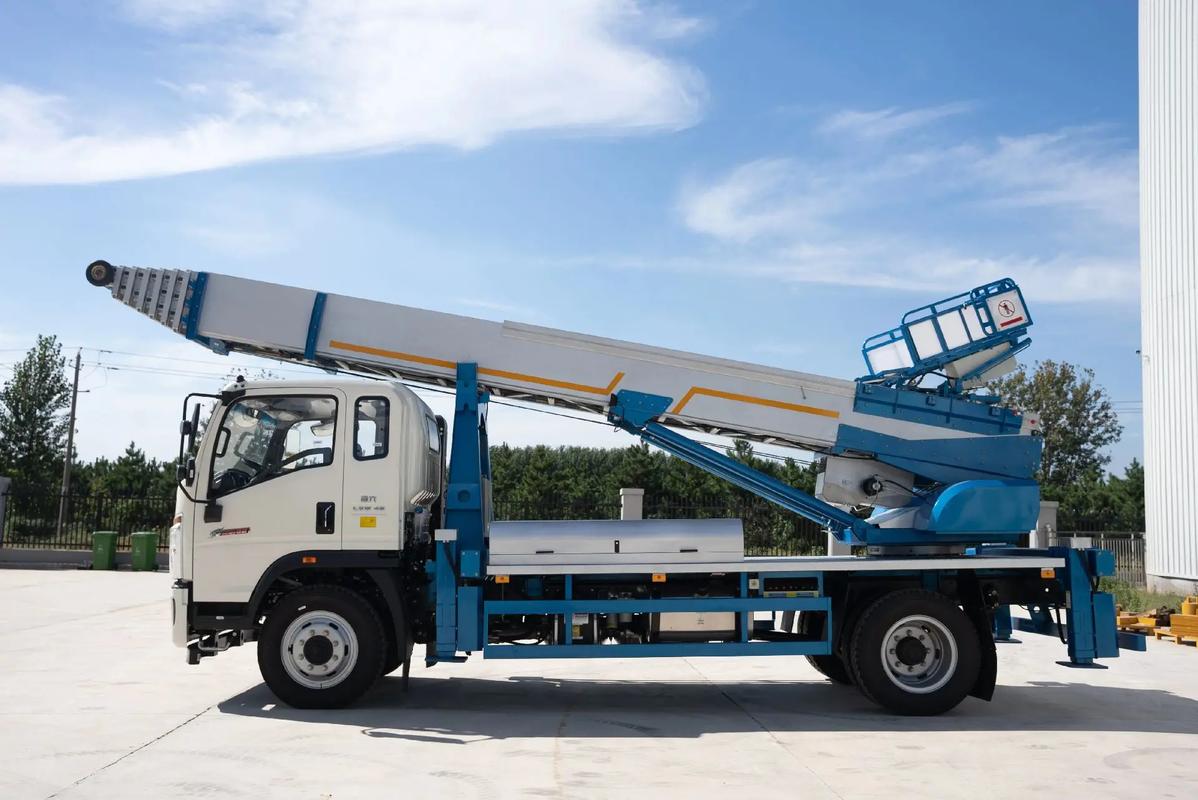 盐亭云梯上料车租赁费用